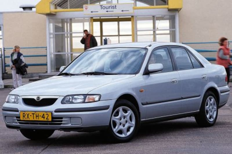 Mazda 626 2.0i GLX (1998)