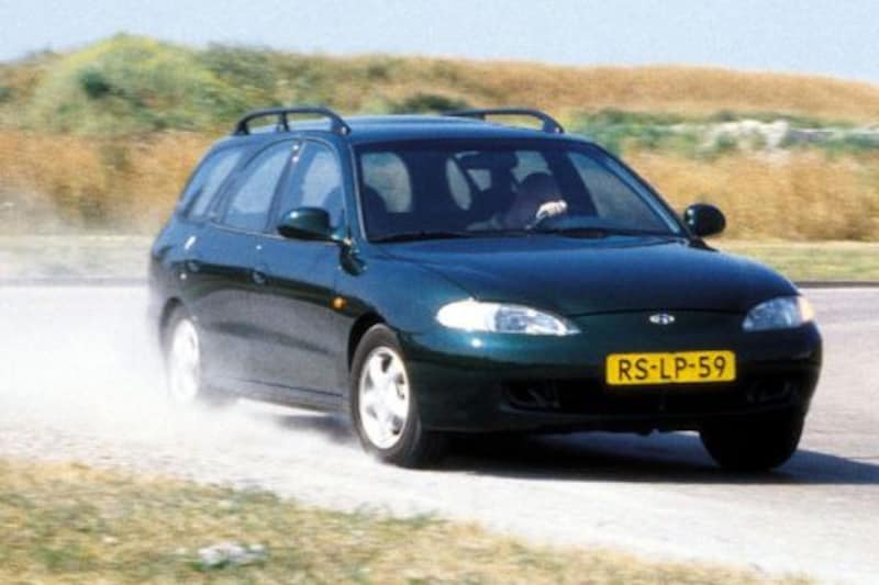 Hyundai Lantra Wagon 2.0i GLS (1997)
