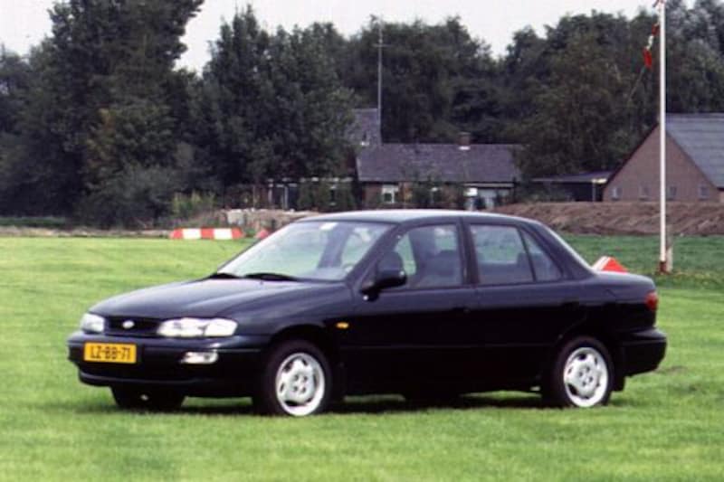 Kia Sephia 1.5i GTX (1995)