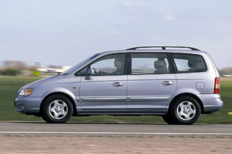 Hyundai Trajet 2.0i GLS (2000)