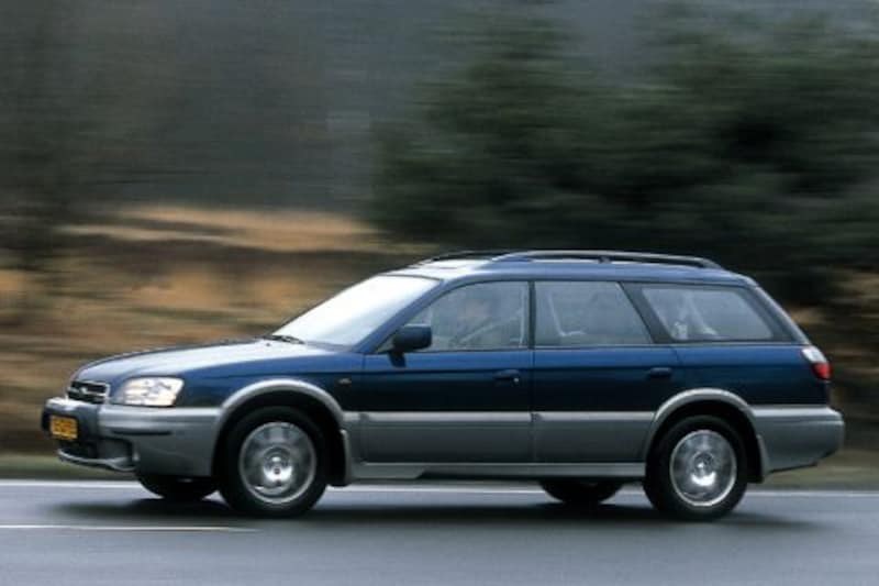 Subaru Legacy Outback H6-3.0 AWD (2001)