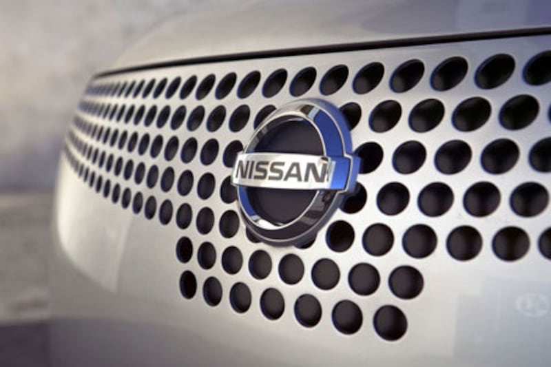 Winst Nissan gehalveerd