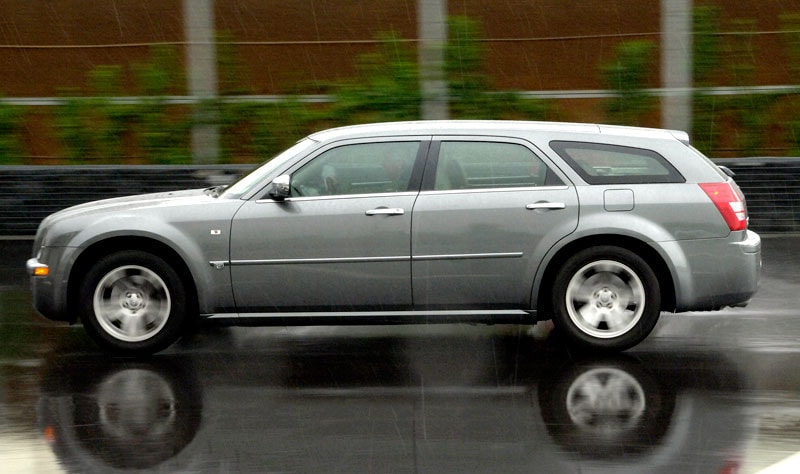 Chrysler 300C Touring 3.0 CRD (2007)