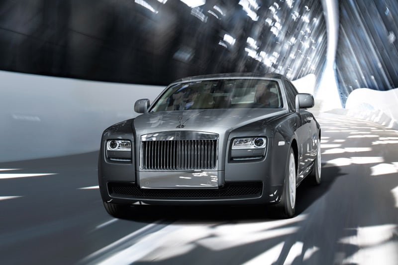 Hybride Rolls-Royce Ghost heel dichtbij