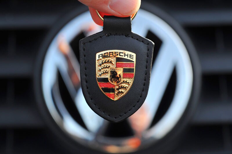 Volkswagen koopt Porsche aandelen