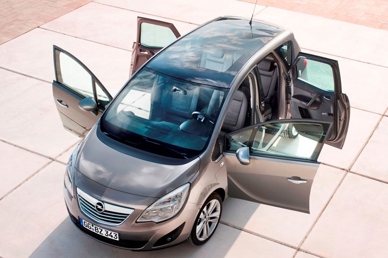 Opel Meriva opent officieel z'n Flexdoors