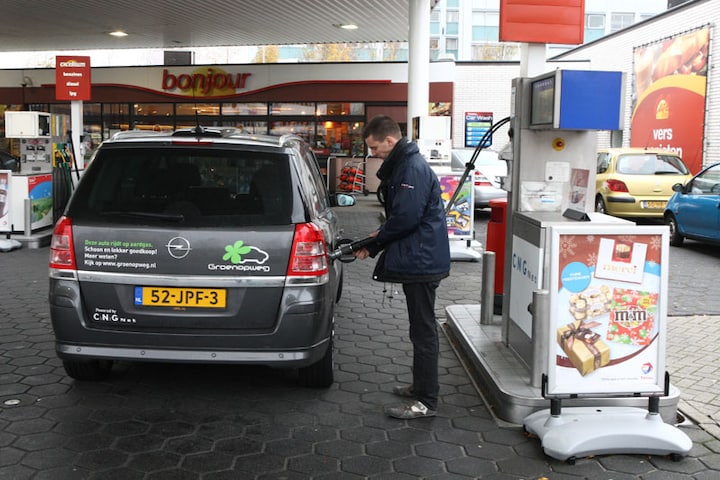 Aardgas tanken met Opel Zafira CNG