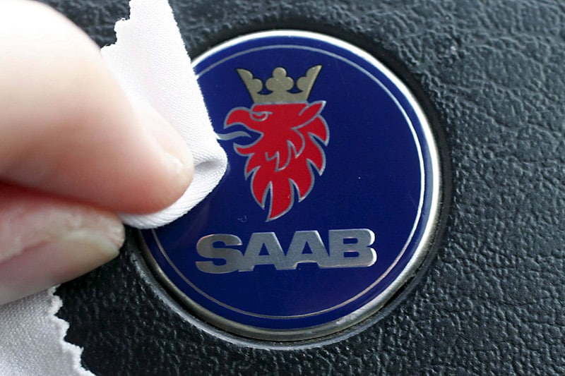 Saab sluit vriendschap met ZF