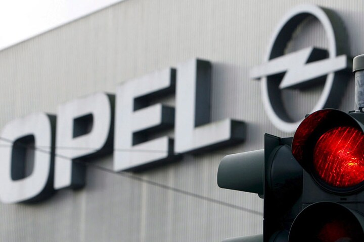 'PSA gaat Opel in hoog tempo saneren'