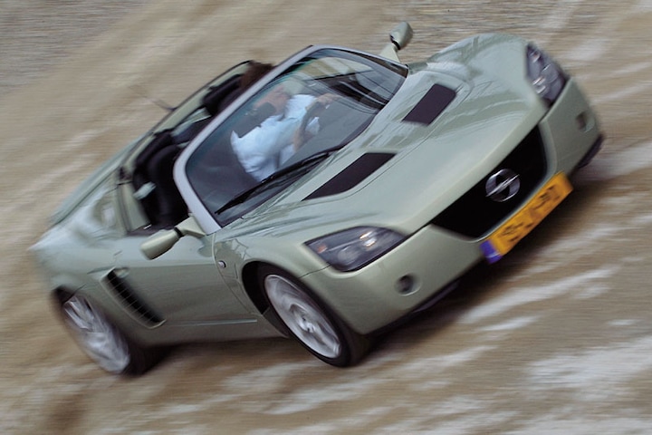 Opel Speedster Turbo (2004)