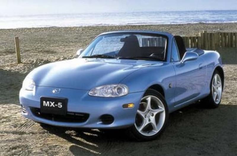 Mazda: MX-5 en 323 opgepoetst