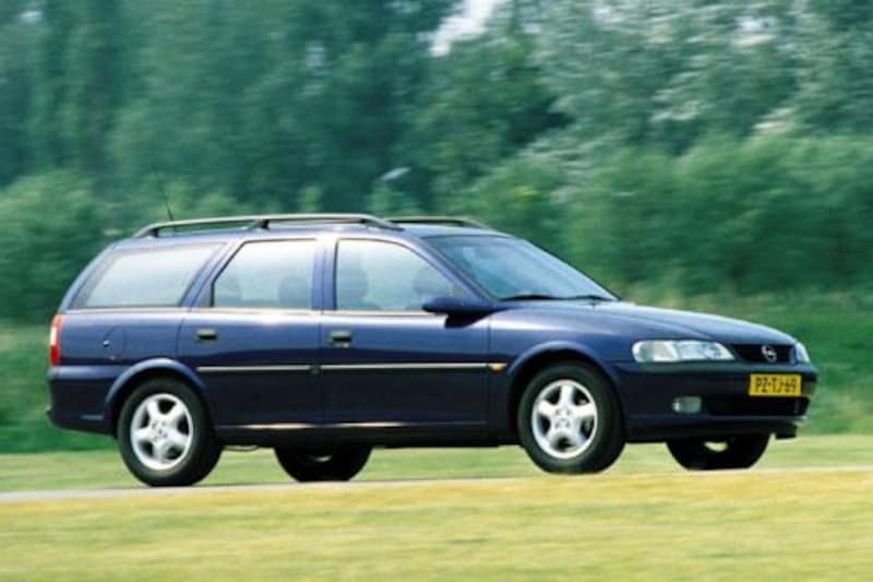 Opel Vectra Stationwagon 1.8i-16V GL Plus (1998)