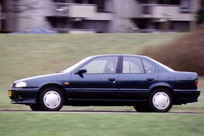 Nissan Primera 2.0 SLX (1995)