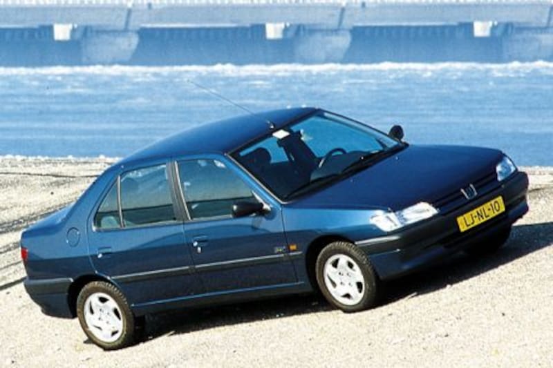 Peugeot 306 ST 1.8i (1996)