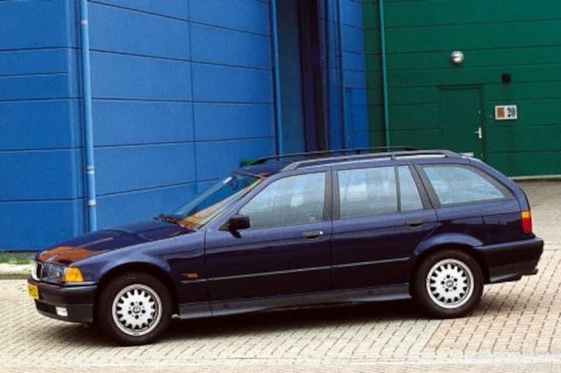 BMW 328i touring (1997)