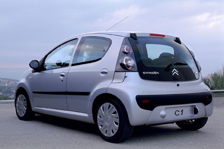 Uitverkoop Makkelijk te gebeuren Veel gevaarlijke situaties Citroën C1 1.0i Ambiance (2008) review - AutoWeek