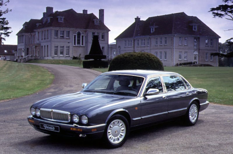 Daimler Six LWB (1995)