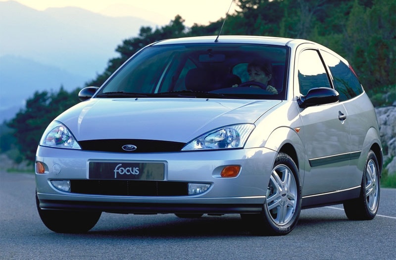 Ford Focus 2.0i 16V Trend (1999)
