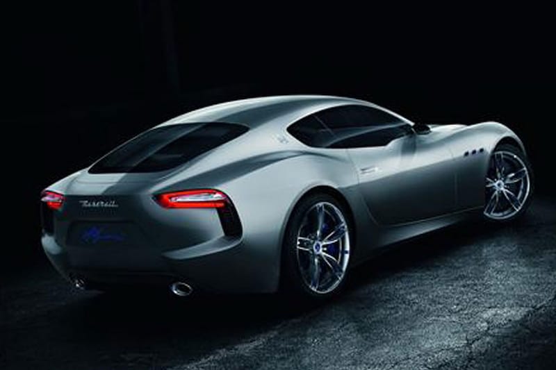 Maserati: Alfieri Coupé en Cabrio in productie