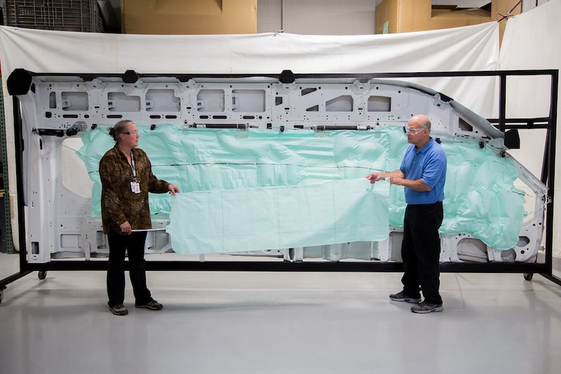 Ford Transit krijgt grootste airbag ooit