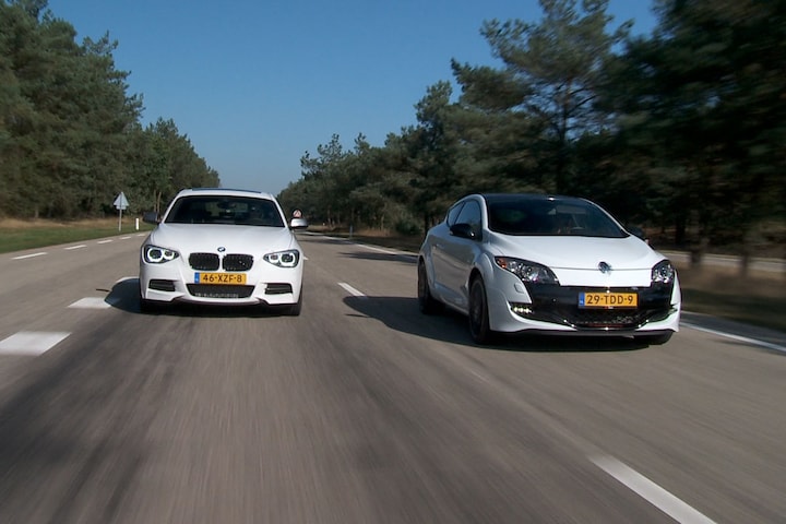 BMW M135i vs Renault Mégane RS Trophy Autotest AutoWeek.nl