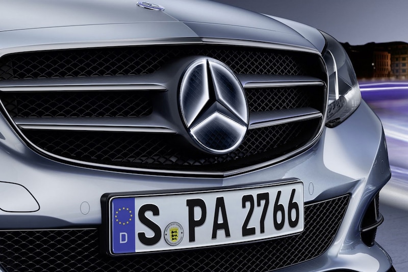 Verlicht Mercedes-logo