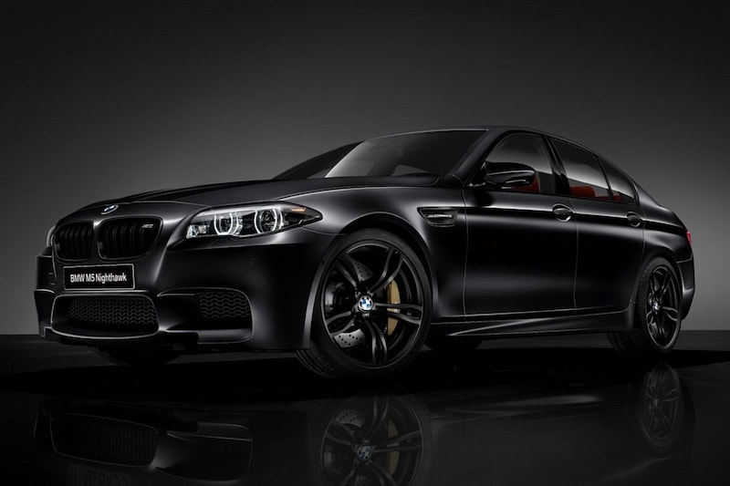 BMW doopt M5 in zwarte verf voor Japan 