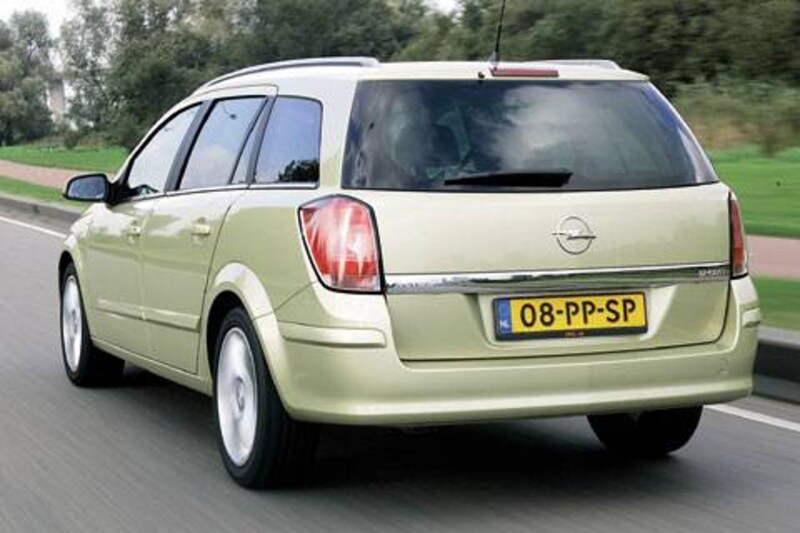 Opel Astra Stationwagon 1.9 CDTi 150pk Cosmo (2005)