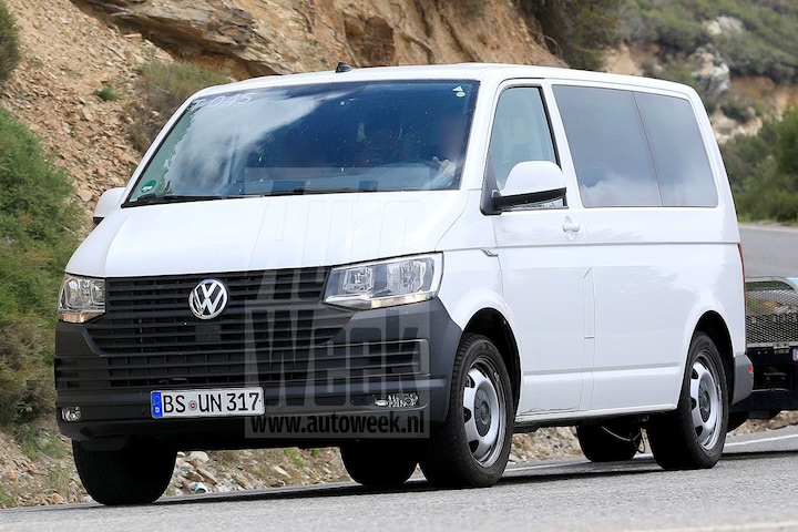 Volkswagen Transporter 'T7' verstopt zich AutoWeek.nl