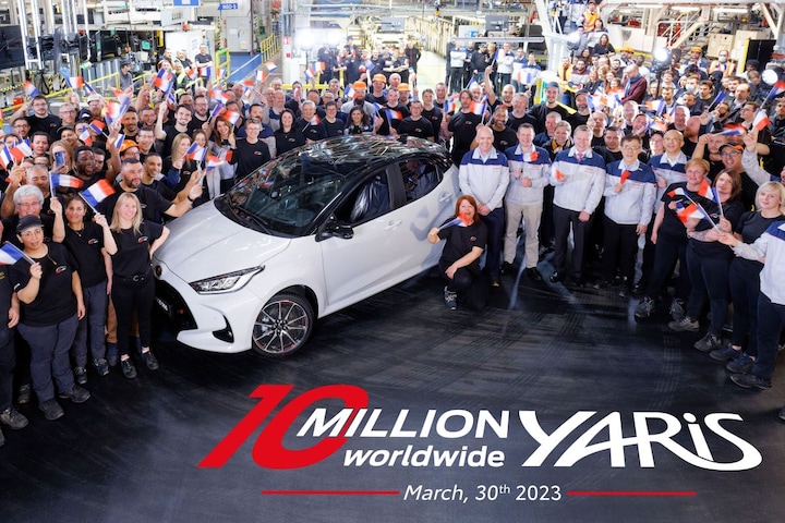 Toyota construit la 10 millionième Yaris et accélère la production