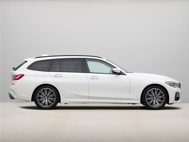 BMW 320i Touring Corporate Executive (2020)