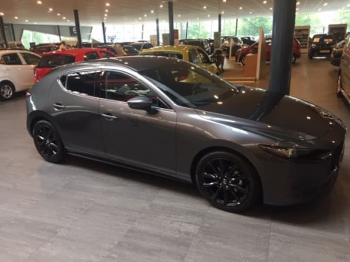 Mazda 3 SkyActiv-X 2.0 180 Luxury (2019)