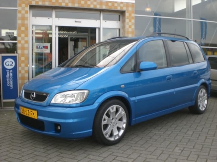 Opel Zafira OPC Turbo 2.0 (2002)