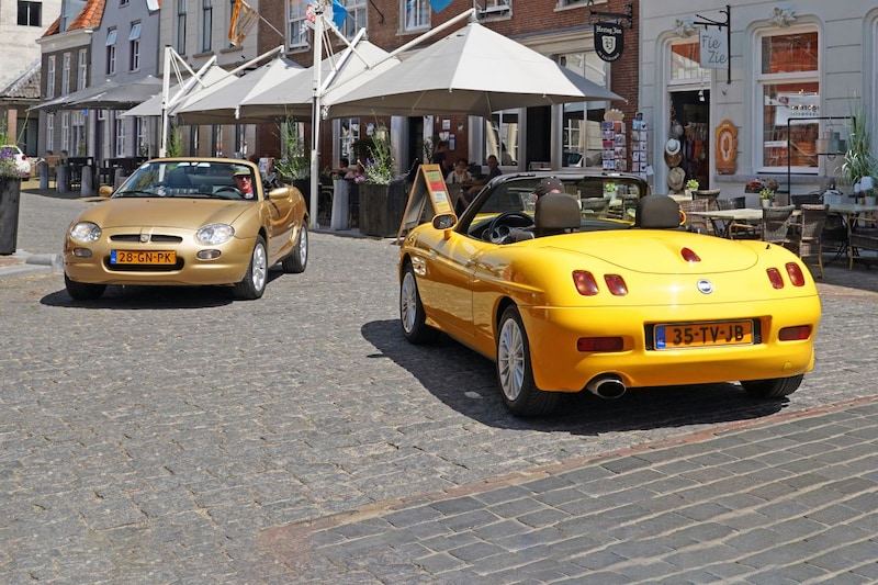 MG F vs. Fiat Barchetta