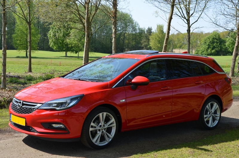 Opel Astra Sports Tourer 1.4 Turbo Innovation (2017)