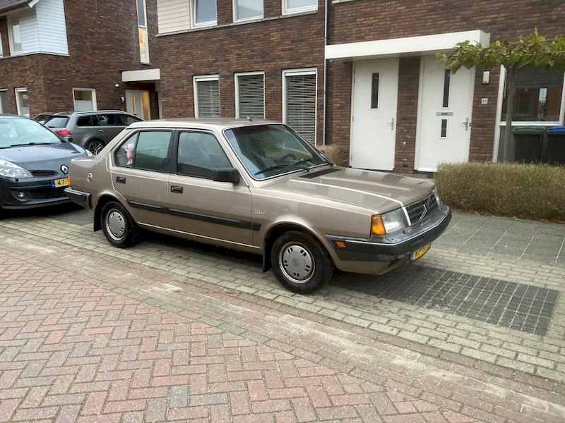 Volvo 360 GL (1987)