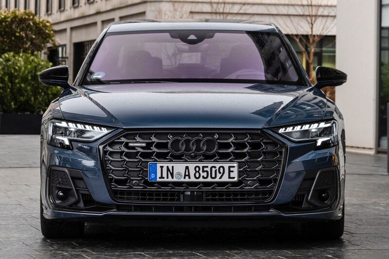 Audi A8 Facelift Friday