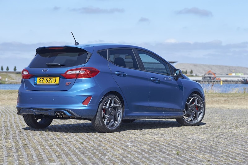 Marine zweep Contract Ford Fiesta ST Autotest - AutoWeek