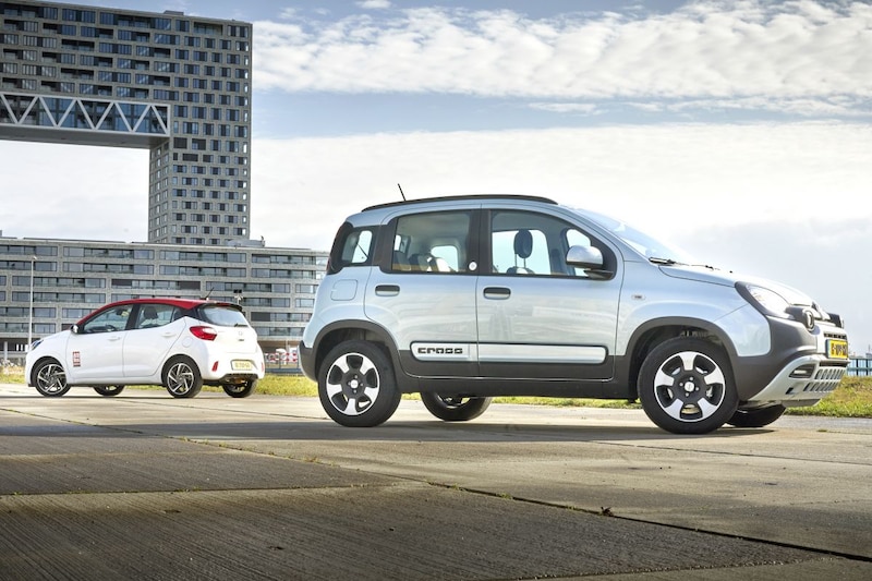 Test: Fiat Panda Hybrid - Hyundai i10