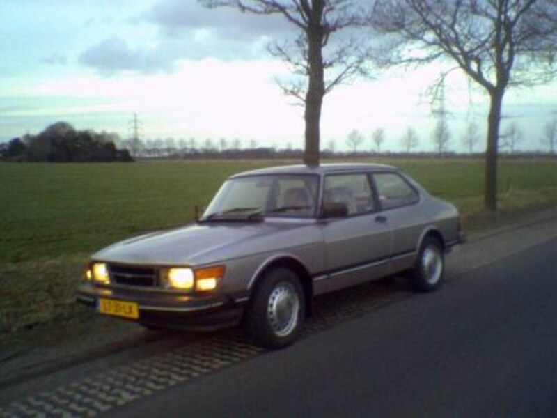 Saab 90 (1985)