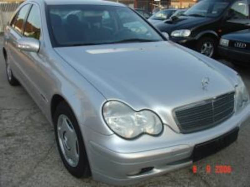 Mercedes-Benz C 200 CDI Classic (2004)