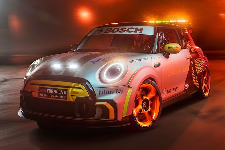Mini Electric Pacesetter inspired by JCW