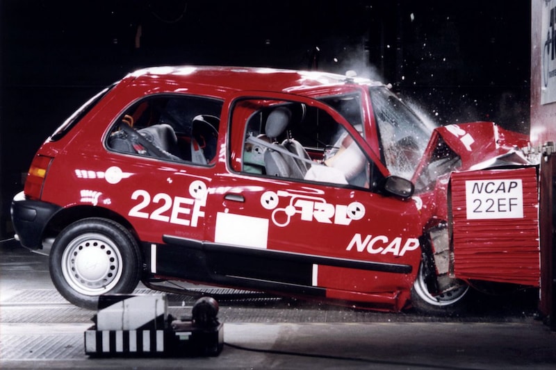 Nissan Micra crashtest Euro NCAP