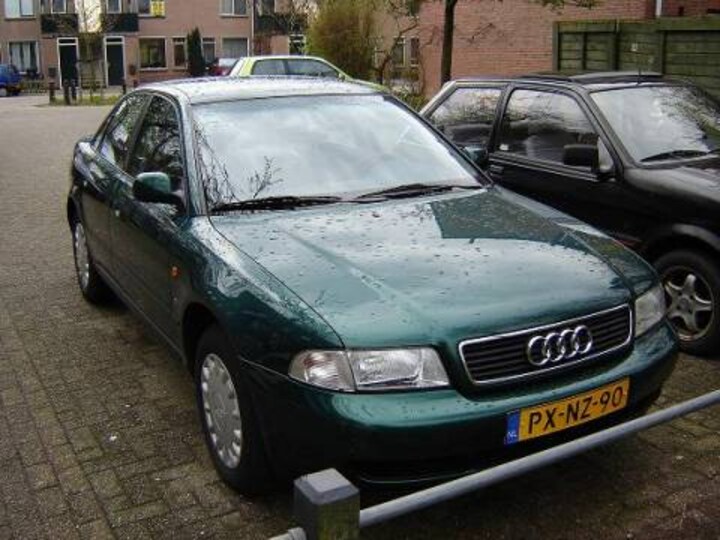Audi A4 1.6 (1997)