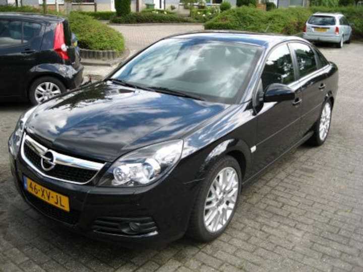Opel Vectra GTS 1.8-16V Temptation Excellence (2007)