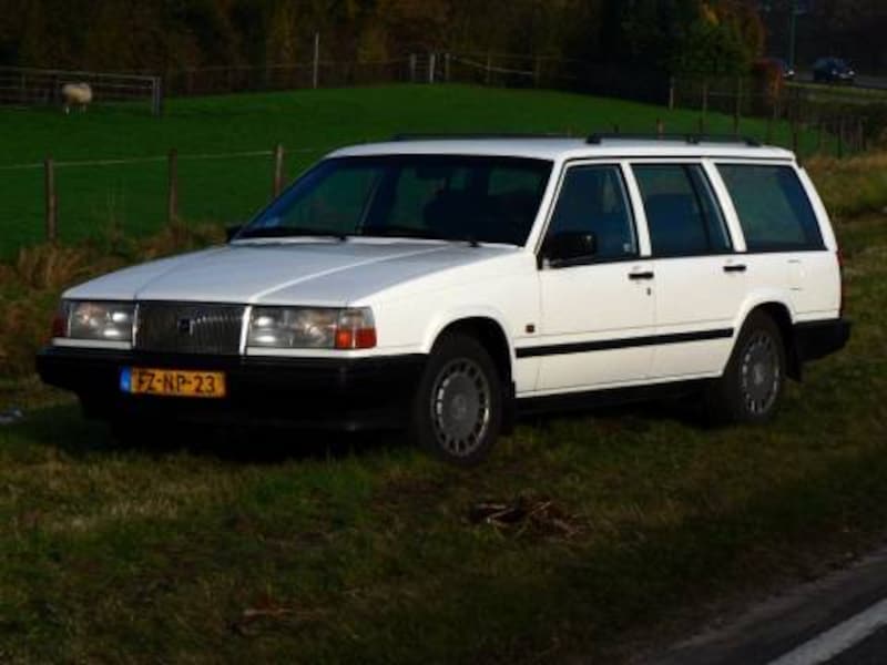 Volvo 940 GL Turbo Diesel Estate (1991)