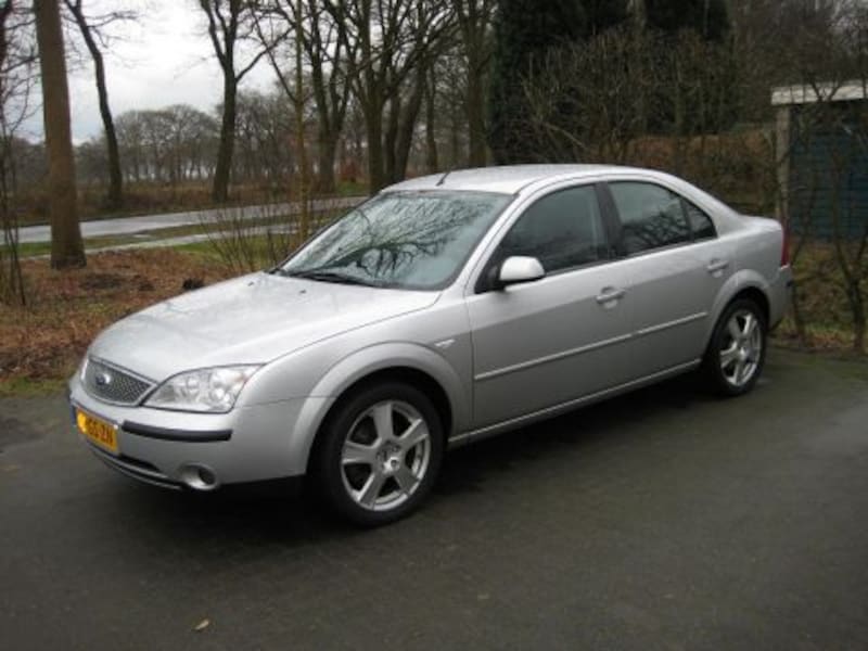 Ford Mondeo 1.8 16V 125pk First Edition (2001)