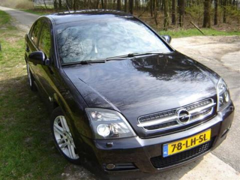 Opel Vectra GTS 3.2-V6 Elegance (2003)