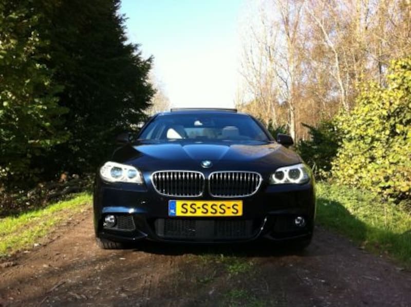 BMW 535d Touring High Executive (2011)